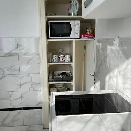 Maison Chaleureuse Et Bien Situee